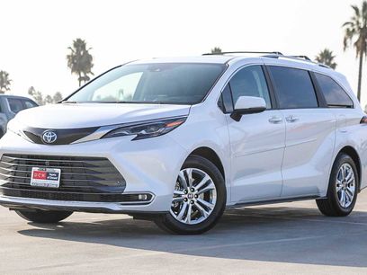 Certified 2024 Toyota Sienna Platinum