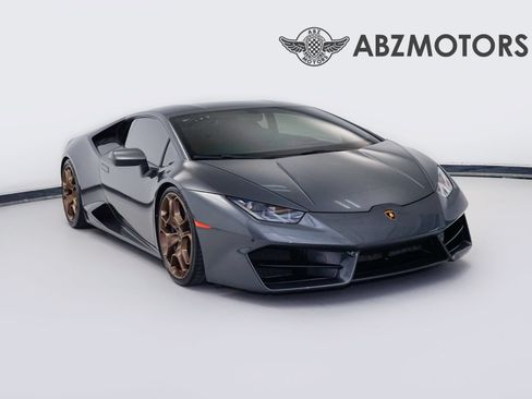 Used 2018 Lamborghini Huracan LP 580-2 RWD image 1