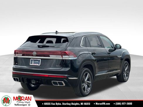 Certified 2024 Volkswagen Atlas Cross Sport SEL R-Line AWD/4WD image 4