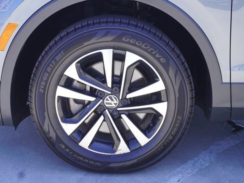 Used 2022 Volkswagen Tiguan S AWD/4WD image 22