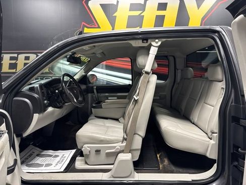 Used 2010 Chevrolet Silverado 1500 LT w/ Power Pack Plus RWD image 5