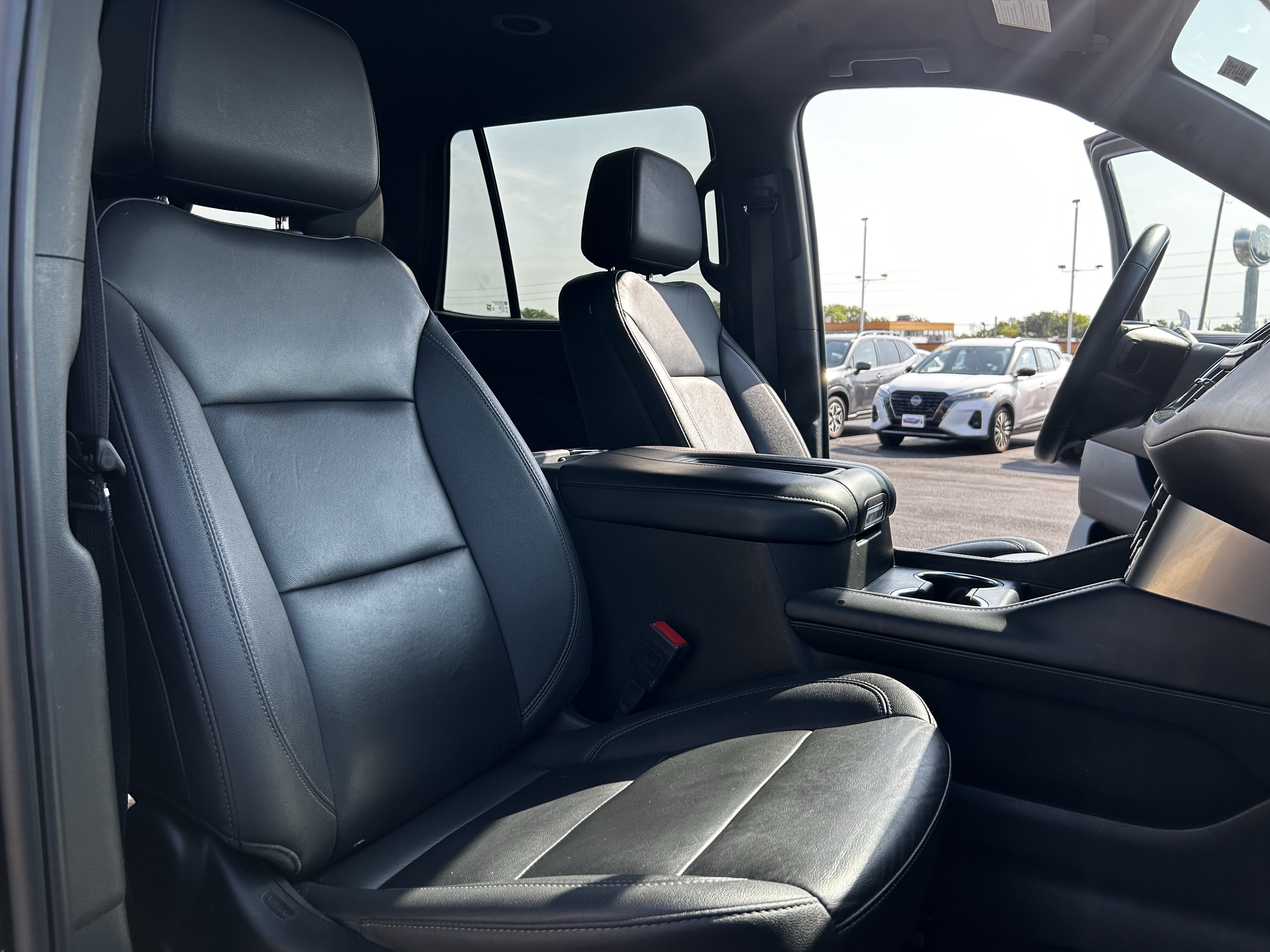 Used 2024 Chevrolet Tahoe LT AWD/4WD image 18