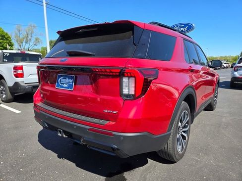 Used 2025 Ford Explorer ST-Line AWD/4WD image 40