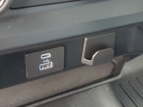 Used 2022 Ford F150 XL image 9