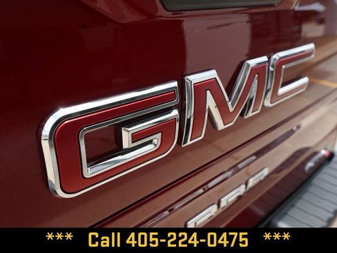 Used 2025 GMC Sierra 1500 AT4 w/ AT4 Premium Package AWD/4WD image 5