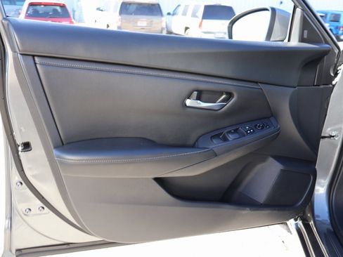 Used 2024 Nissan Sentra SV image 20