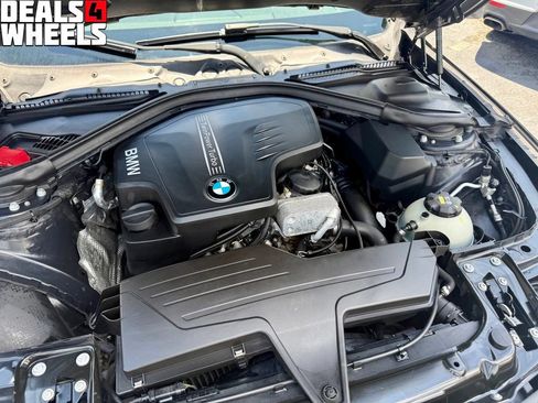 Used 2016 BMW 328i xDrive Sedan AWD/4WD image 5