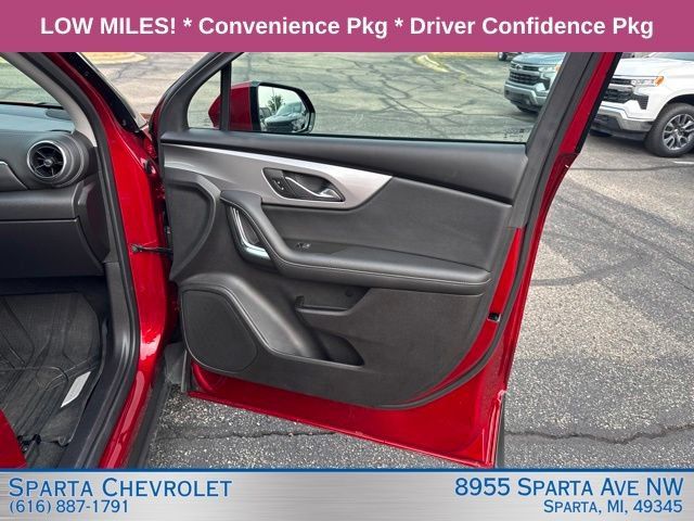 Used 2024 Chevrolet Blazer LT w/ Convenience Package FWD image 26