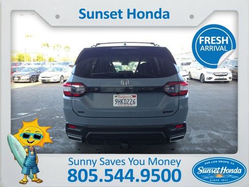 Used 2023 Honda Pilot Sport image 10