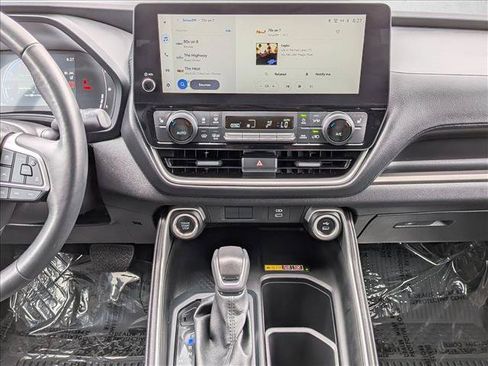 Used 2025 Toyota Grand Highlander FWD image 14
