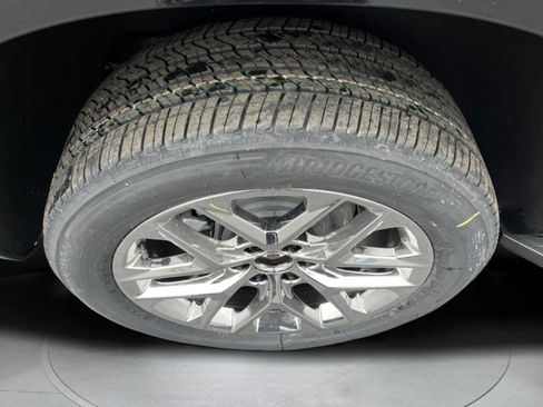 New 2026 GMC Yukon Elevation image 9