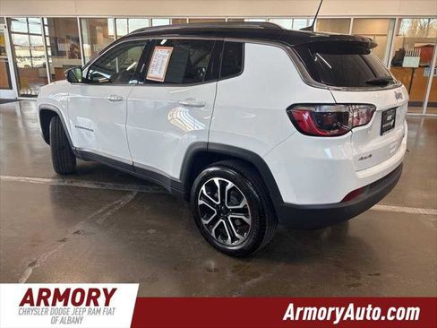 Certified 2022 Jeep Compass Limited image 6