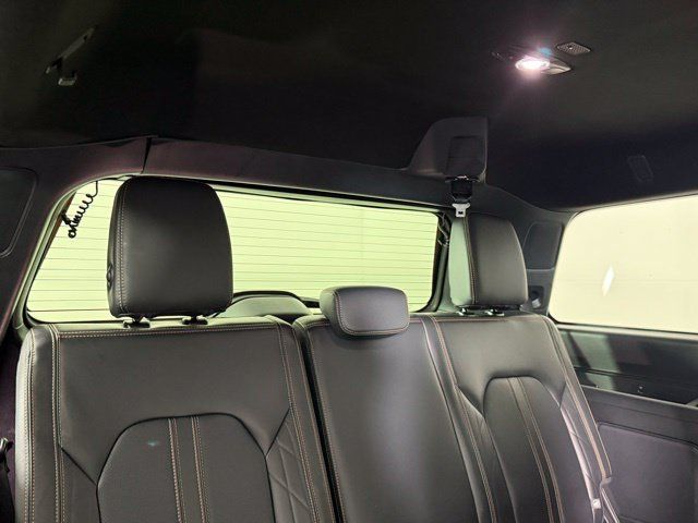 Used 2024 Ford Expedition Platinum AWD/4WD image 27