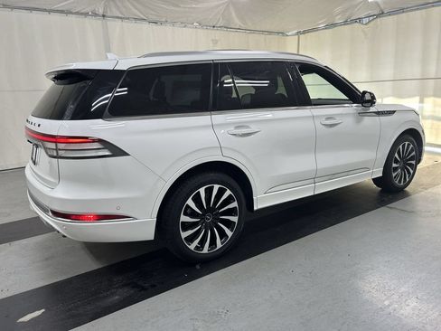 Used 2023 Lincoln Aviator Black Label Grand Touring w/ Class IV Trailer Tow Package AWD/4WD image 2
