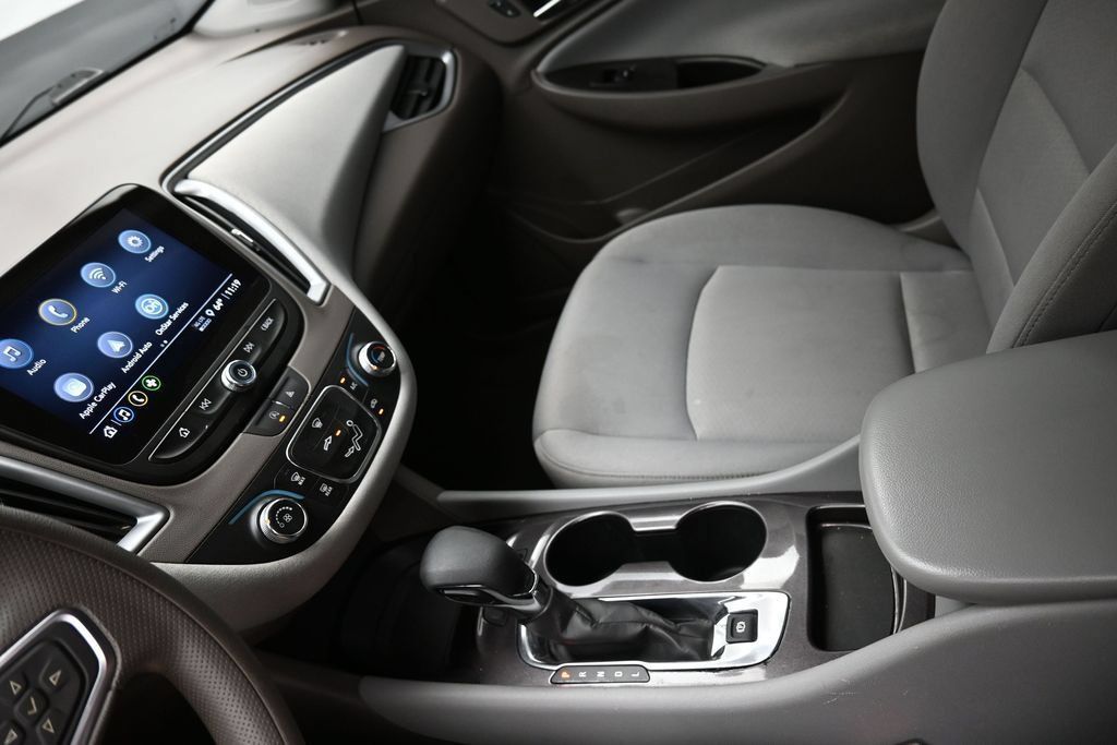 Used 2023 Chevrolet Malibu LS FWD image 17