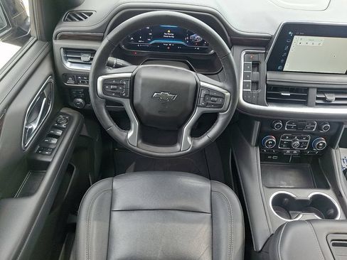 Certified 2023 Chevrolet Tahoe Z71 w/ Luxury Package AWD/4WD image 13