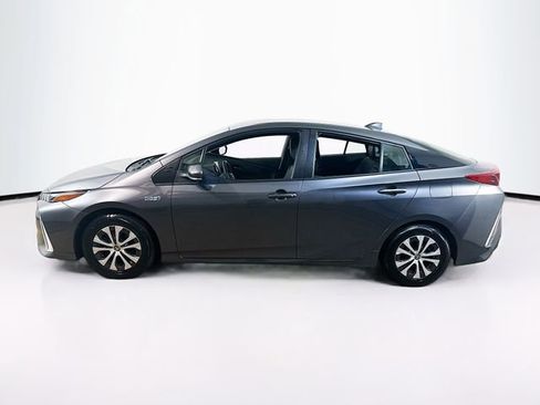 Used 2021 Toyota Prius Prime XLE FWD image 4
