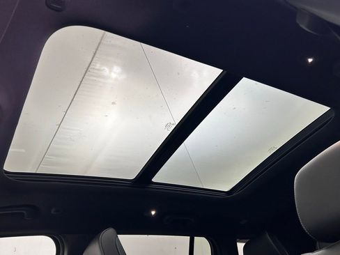 New 2025 Jeep Grand Cherokee Limited w/ Black Appearance Package image 30