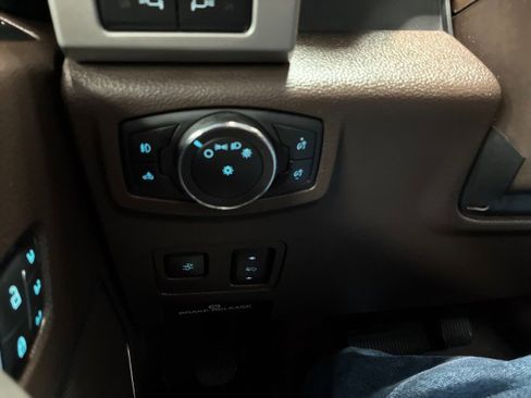 Used 2022 Ford F350 King Ranch w/ King Ranch Ultimate Package image 22