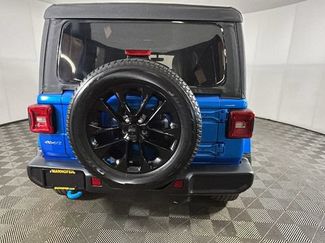 Used 2023 Jeep Wrangler Unlimited Sahara AWD/4WD video 3