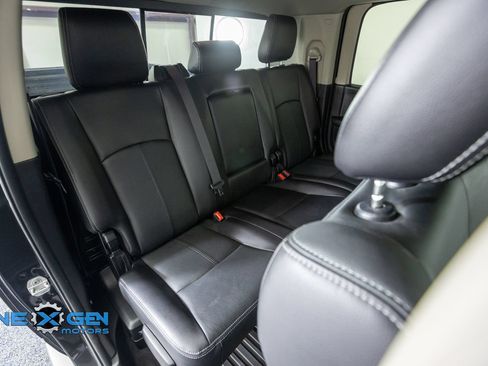 Used 2018 RAM 3500 Laramie w/ Sport Appearance Group AWD/4WD image 39