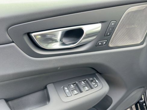 New 2026 Volvo XC60 B5 Ultra w/ Climate Package image 13