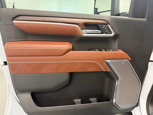 New 2026 GMC Sierra 3500 Denali Ultimate AWD/4WD image 11