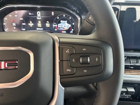 New 2025 GMC Sierra 1500 Elevation image 20