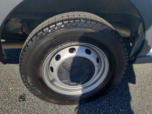 Used 2016 Ford Transit 250 148 Low Roof image 8