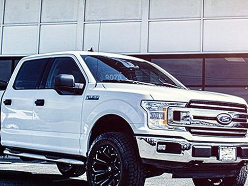 Used 2020 Toyota Tundra SR5 w/ TRD Off-Road Package image 41