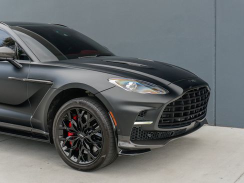 Used 2023 Aston Martin DBX 707 image 39