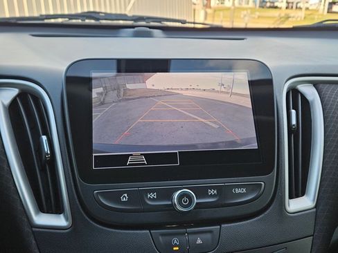 Used 2022 Chevrolet Malibu LS image 13