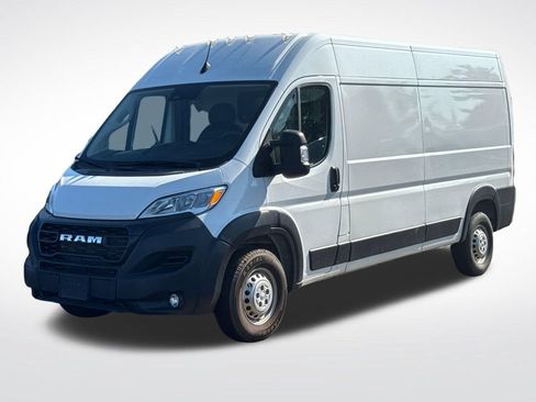 Used 2024 RAM ProMaster 2500 w/ Convenience Group FWD image 6