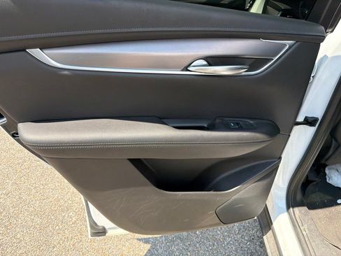 Used 2021 Cadillac XT5 Luxury FWD image 15