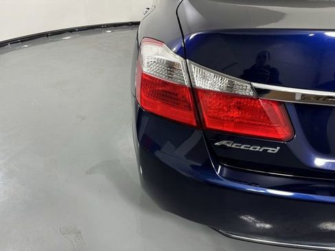 Used 2013 Honda Accord EX image 30