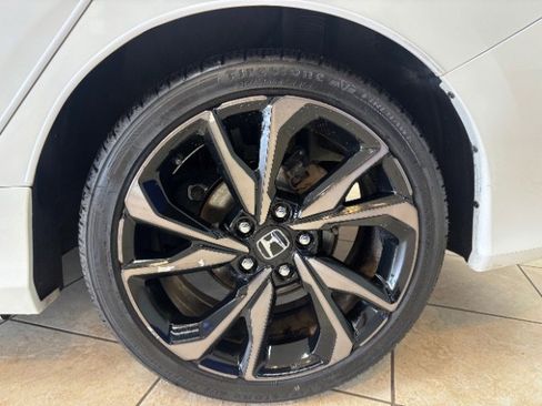 Used 2019 Honda Civic Sport image 14