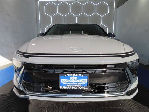 Used 2024 Hyundai Sonata SEL FWD image 3