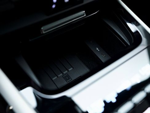 Used 2025 Porsche Cayenne GTS image 79