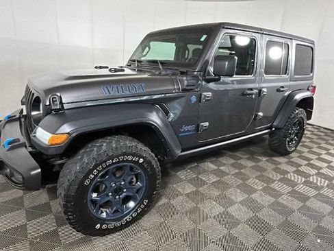 Used 2023 Jeep Wrangler Unlimited w/ Cold Weather Group AWD/4WD image 6