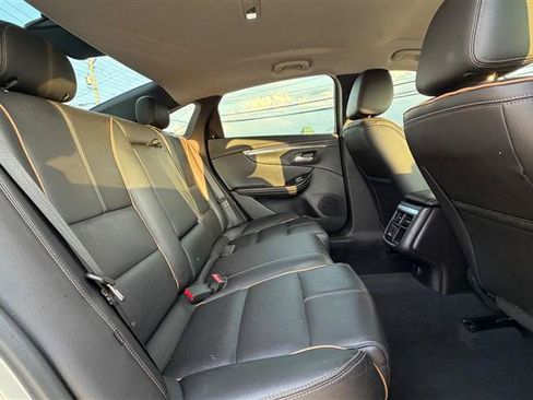 Used 2018 Chevrolet Impala Premier FWD image 38