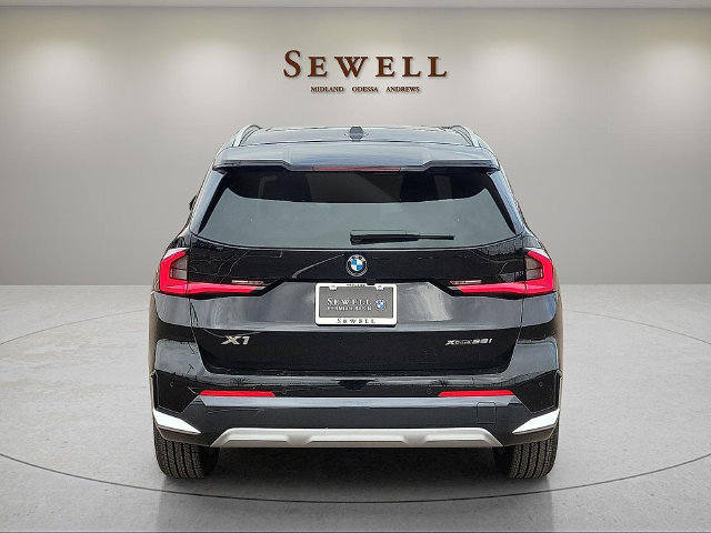 Used 2026 BMW X1 xDrive28i w/ Convenience Package AWD/4WD image 4