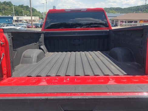 Used 2022 Chevrolet Silverado 2500 Custom w/ Custom Value Package AWD/4WD image 5