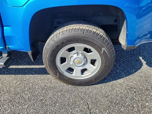 Used 2022 Chevrolet Colorado W/T RWD image 6