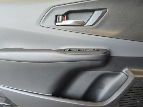 Used 2024 Toyota Prius XLE FWD image 27