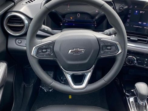 New 2025 Chevrolet Trax ACTIV w/ Driver Confidence Package image 8