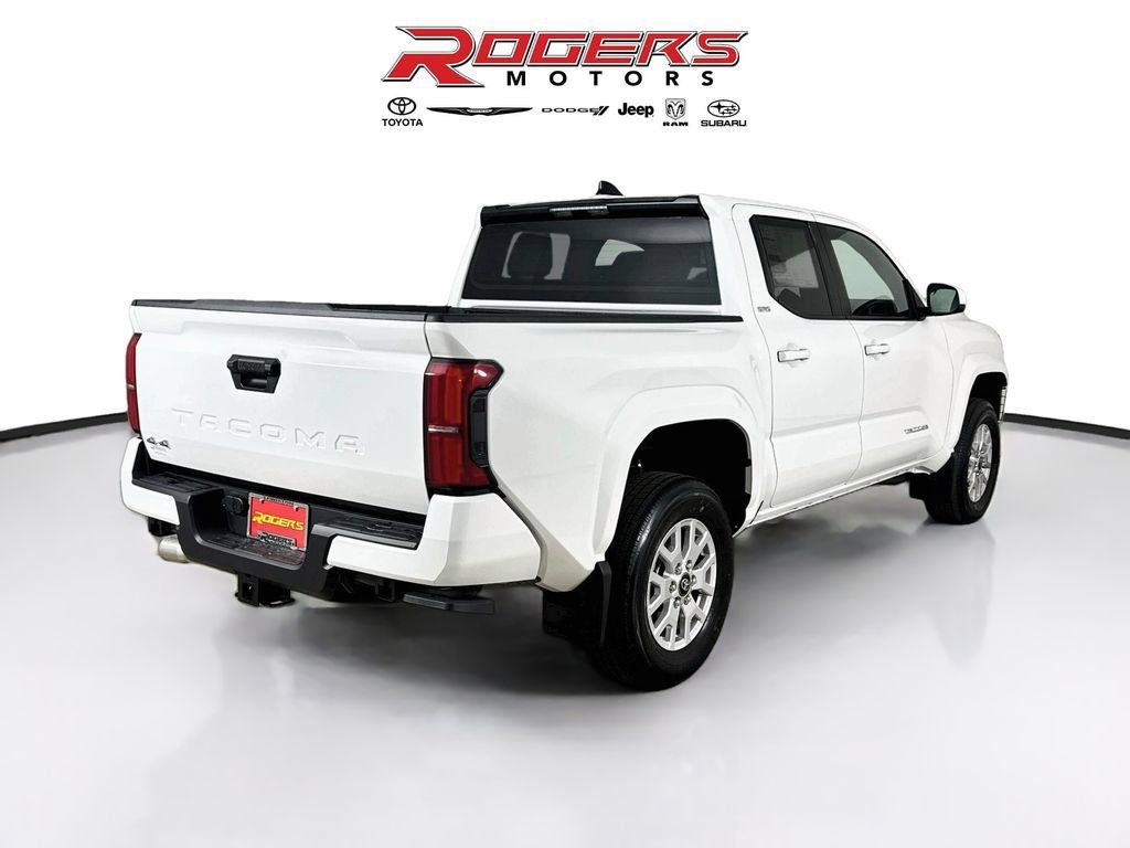 Used 2026 Toyota Tacoma SR5 AWD/4WD image 13