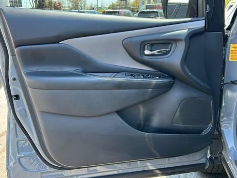 Certified 2024 Nissan Murano SV w/ SV Midnight Edition Package AWD/4WD image 9
