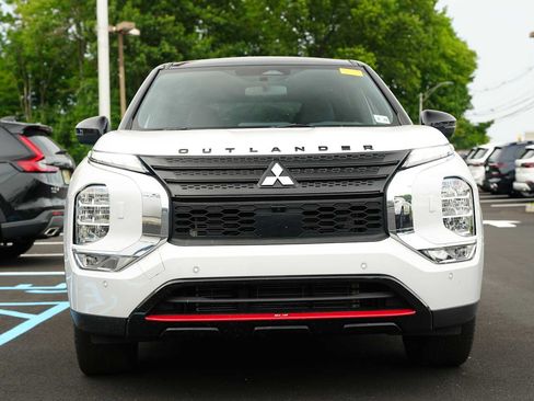 Used 2023 Mitsubishi Outlander Ralliart AWD/4WD image 2