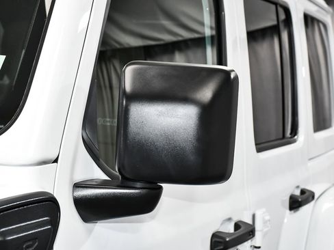 Used 2023 Jeep Wrangler Unlimited Rubicon 4xe w/ Steel Bumper Group AWD/4WD image 78