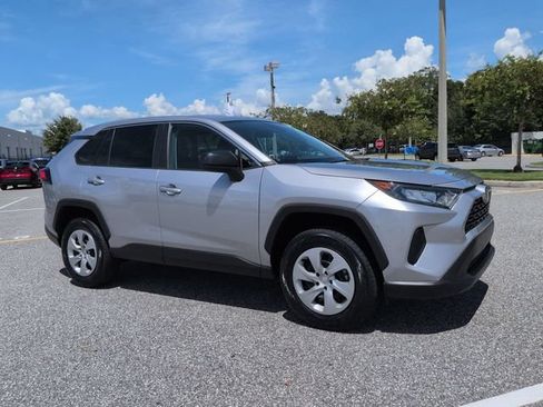 Certified 2022 Toyota RAV4 LE FWD image 2